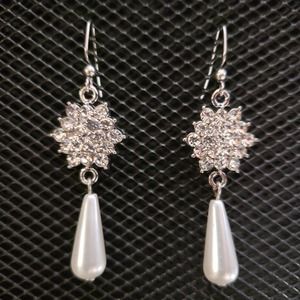 Rhinestone hexagon and white faux pearl teardrop earrings